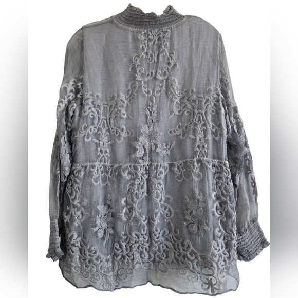 Soft Surroundings Gray Embroidered Blouse Size X-Small - Picture 2 of 5